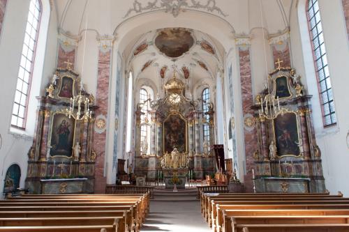 Innenraum Kath. Kirche St. Bartholomäus