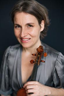 Theresa Salomon, Violine